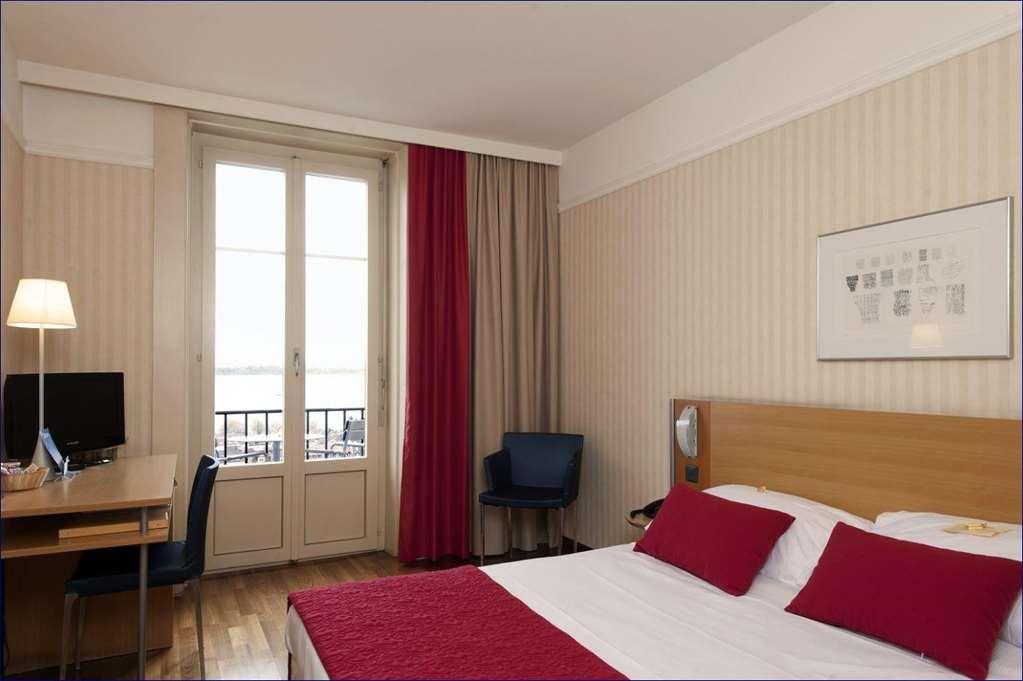 Hotel Alpes & Lac Neuchâtel Rum bild