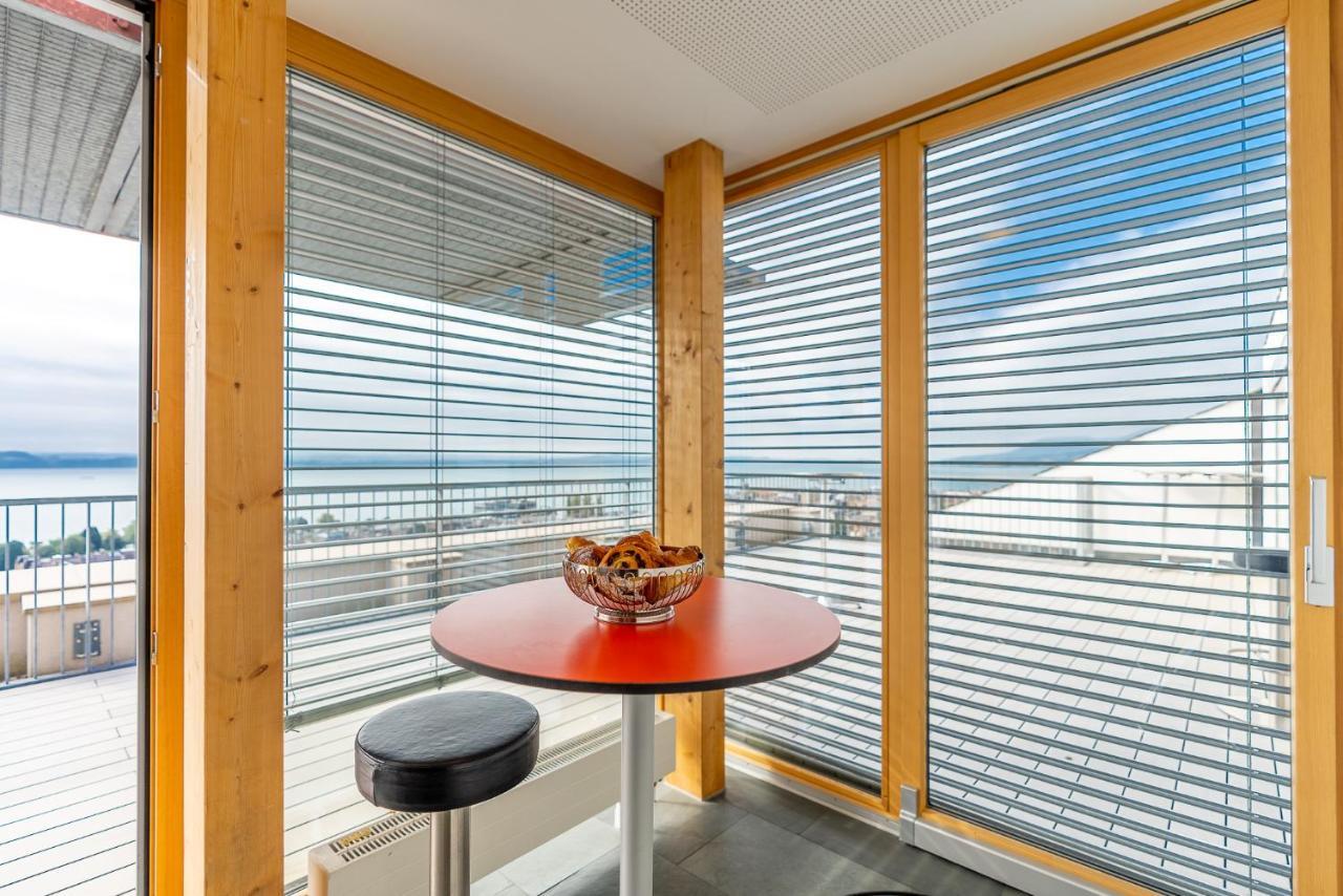 Hotel Alpes & Lac Neuchâtel Exteriör bild