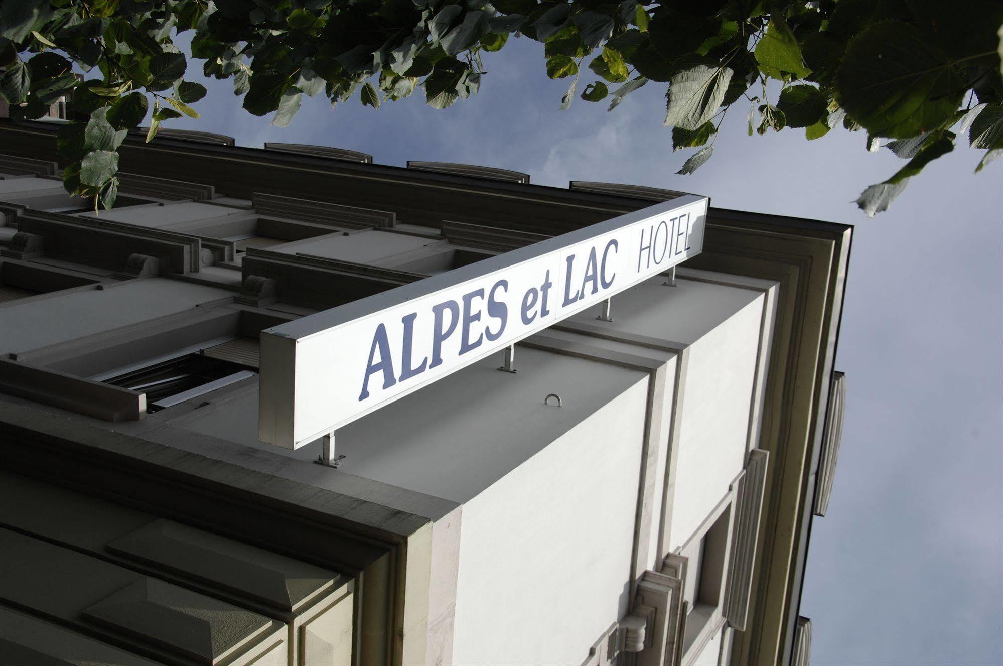 Hotel Alpes & Lac Neuchâtel Exteriör bild